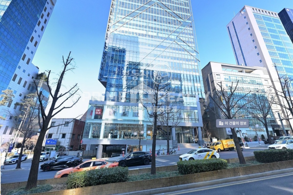 서울 강남구 신사동 신사동 가로수길 최고급 인테리어 사무실 │ 도산대로 특급 전망 │ 전용 32평 월세 매물번호 10223 사진 9