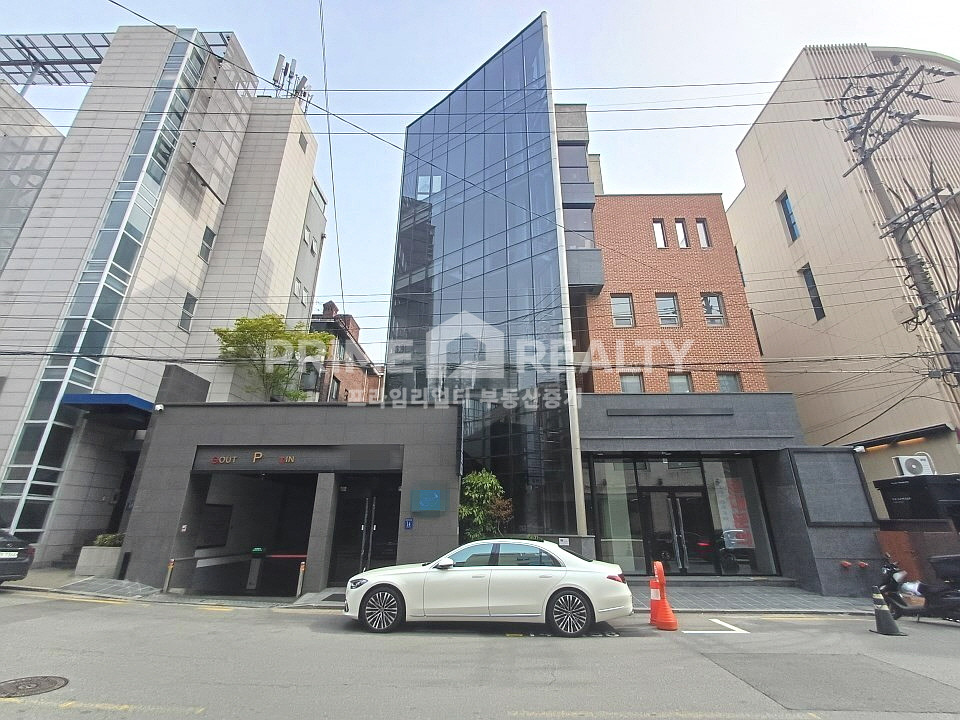 서울 강남구 논현동 강남구청역 사무실 임대│45평│A급 인테리어+테라스 월세 매물번호 10224 사진 15