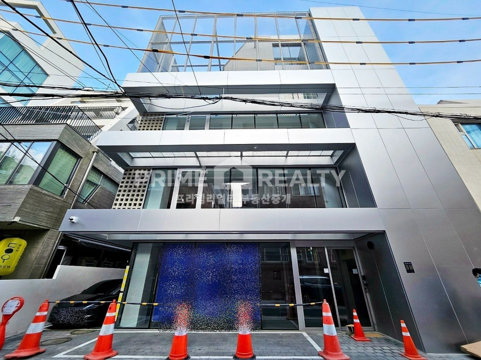 서울 강남구 신사동 다가구용단독주택(10가구)동 신사동 사무실 임대 │ 신사역 도보 6분 │ 전용 27평 신축 A급 인테리어 월세 매물번호 10203 사진 3