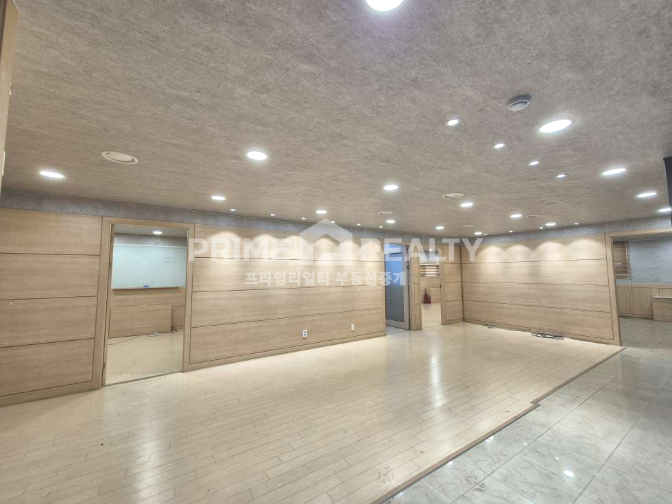 서울 강남구 논현동 강남 논현동 학동역 도보 9분 – 우드톤 인테리어 사무실 / 룸 6개 구성 월세 매물번호 10063 사진 1