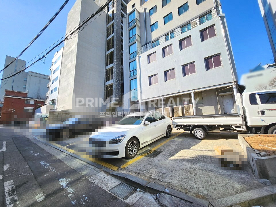 서울 강남구 논현동 논현역 사무실 임대 │ 논현역 도보 3분 │ 세련된 노출천장+룸4 │ 전용 52평 월세 매물번호 10195 사진 15