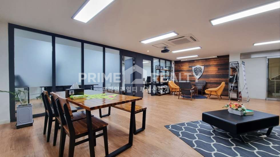 서울 강남구 신사동 신사동 사무실 임대│룸2개 인테리어│냉난방기설치│인테리어 무상 인수 월세 매물번호 10427 사진 1