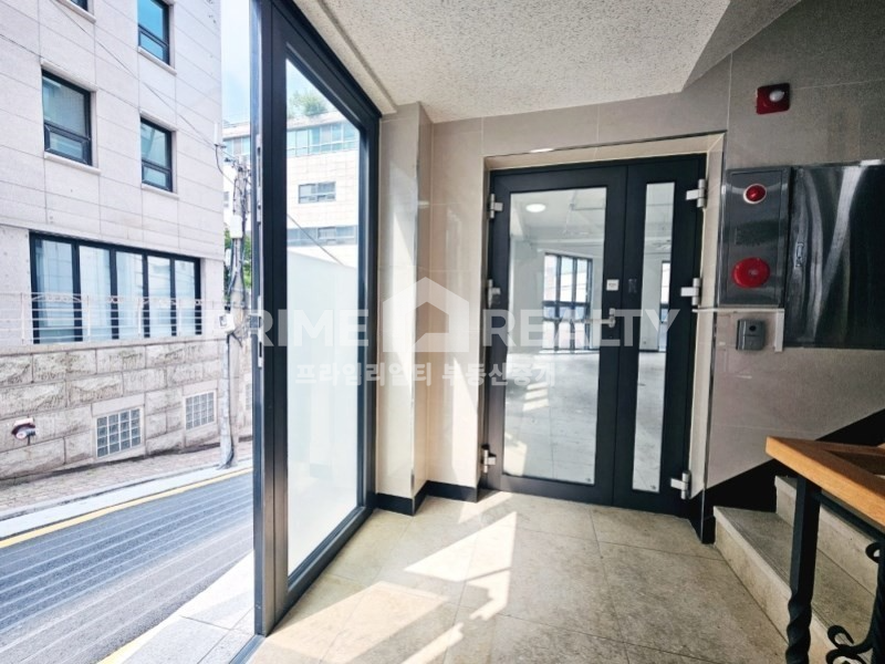 서울 강남구 논현동 논현동 사무실 임대 │ 언주역 도보 4분 │ 1층 홀구조 │ 전용 30평 월세 매물번호 10155 사진 6