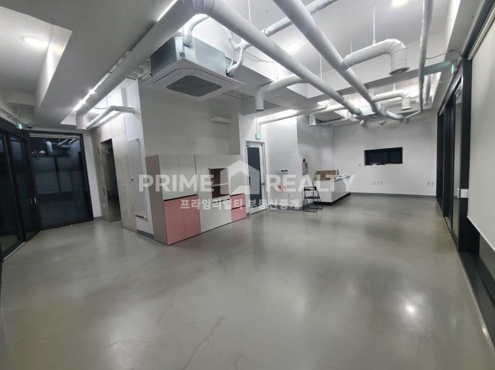 서울 강남구 논현동 학동역 사옥 임대 글라스 외관 사옥 강남통임대 매물 연면 165평 논현동 사옥 임대 강남사옥임대 월세 매물번호 10050 사진 4