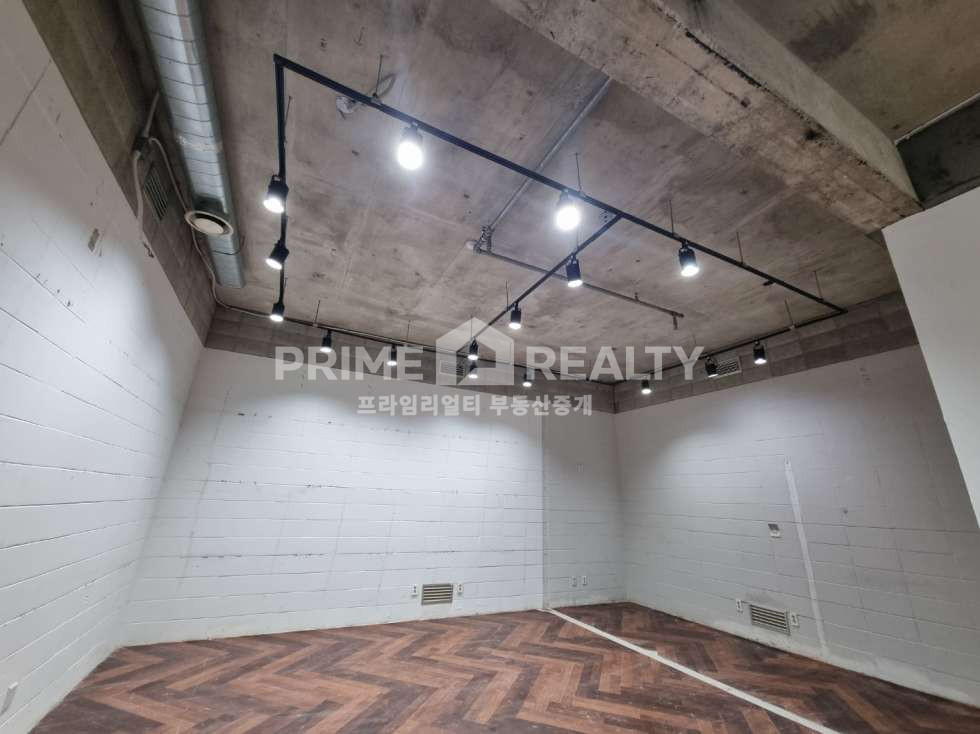 서울 강남구 논현동 강남구청역 도보 3분 4m 이상 층고 스튜디오 및 운동 업종 논현동사무실임대 월세 매물번호 10003 사진 6