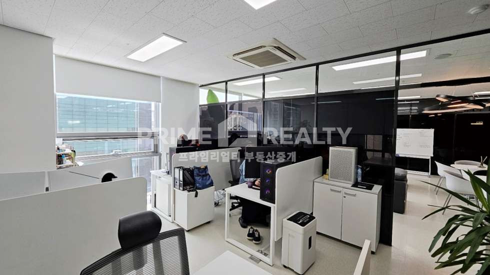 서울 강남구 논현동 언주역 도보 1분│92평│A급 인테리어 무상승계│논현동사무실임대│언주역사무실임대 월세 매물번호 10047 사진 6