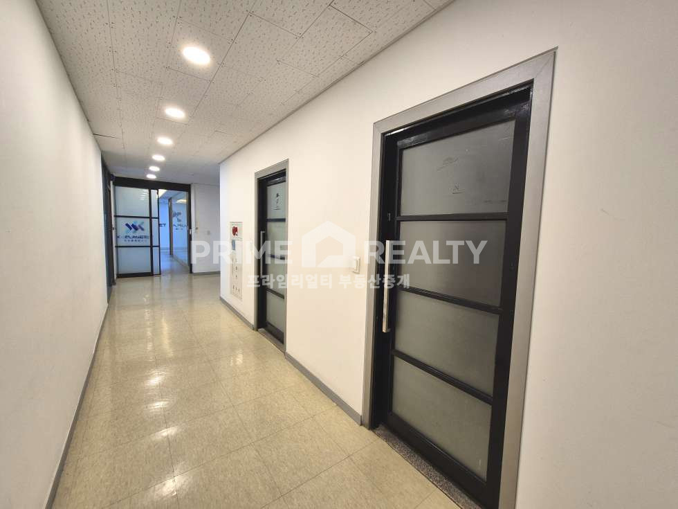 화장실 입구 사진 23