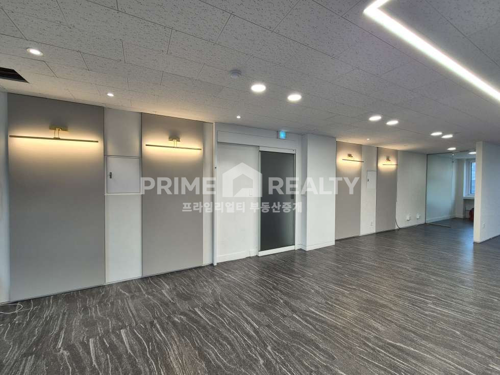 서울 강남구 논현동 3동 논현동 사무실 임대│논현역 도보 3분│대로변 가시성 우수 │전용 62평│강남사무실임대 월세 매물번호 10595 사진 9