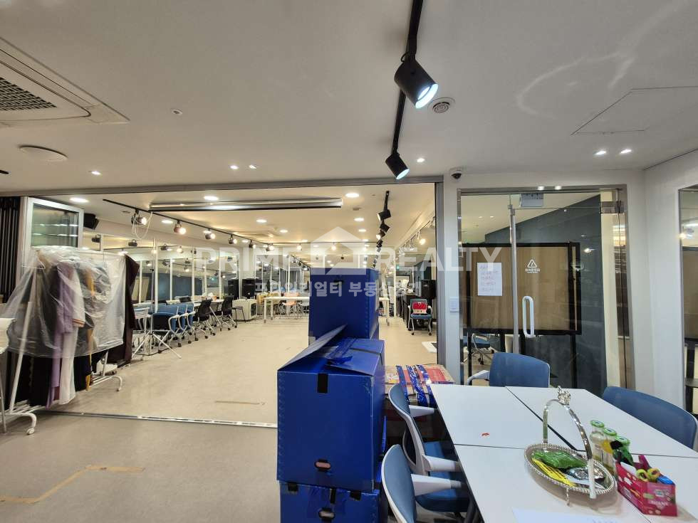 서울 강남구 논현동 신사역 도보 1분 무권리 룸5 스튜디오인테리어 논현동사무실임대 월세 매물번호 10030 사진 11