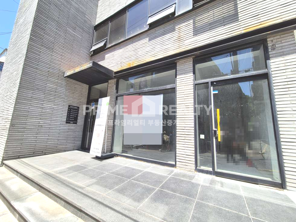 서울 강남구 논현동 도산대로 이면도로 신사역도보4분 카페, 1층사무실 추천 강남사무실임대 강남상가임대 월세 매물번호 10035 사진 1