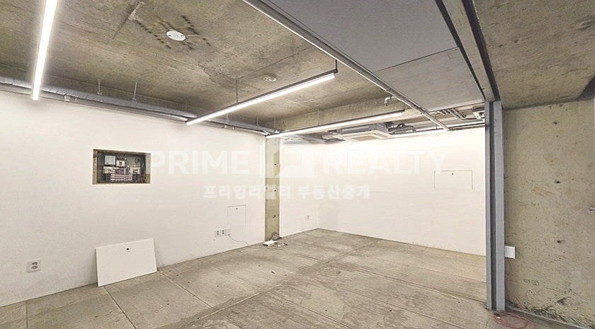 서울 강남구 논현동 논현동 사무실 임대 │ 학동역 도보 10분 │ 층고5M 스튜디오 맞춤 │ 전용 95평│강남스튜디오임대│강남사무실임대 월세 매물번호 10480 사진 3