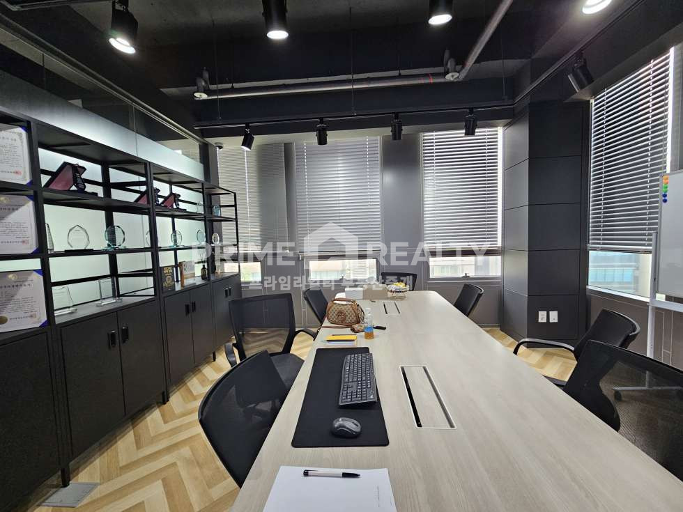 서울 강남구 역삼동 ABTTOWER동 역삼동 사무실 임대 │ 역삼역 도보 8분 │ 대로변 전망우수 │ 전용 50평│강남사무실임대 월세 매물번호 10471 사진 5