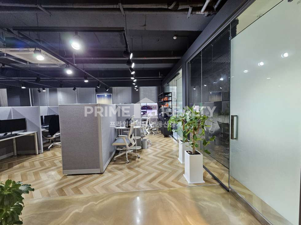 서울 강남구 역삼동 ABTTOWER동 역삼동 사무실 임대 │ 역삼역 도보 8분 │ 대로변 전망우수 │ 전용 50평│강남사무실임대 월세 매물번호 10471 사진 10