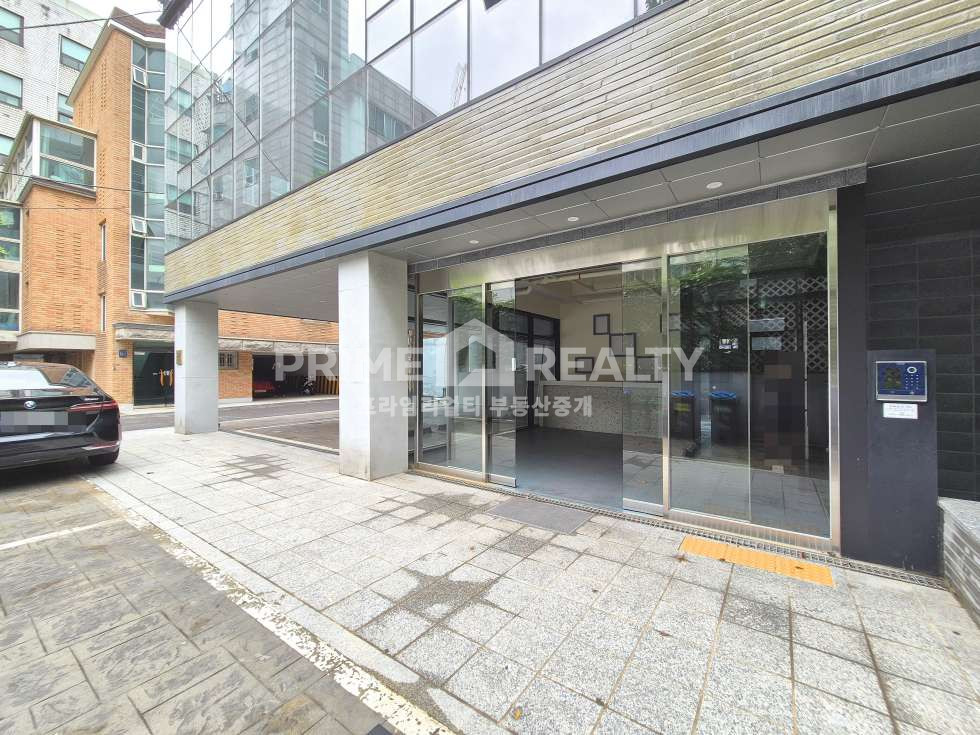 서울 강남구 논현동 논현동 사옥 임대 │ 학동역 도보 3분 │ 고급 인테리어 │ 연면 202평 │강남사옥임대│강남통임대│강남사무실임대 월세 매물번호 10421 사진 4