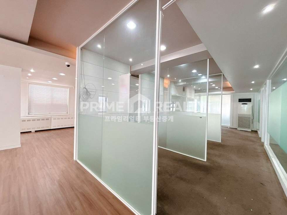 서울 강남구 신사동 신사동 사무실 임대 │ 전용 약54 │ 도산공원 인근 │ 무상 인테리어 + 룸 4개 구조│강남사무실임대 월세 매물번호 10355 사진 5