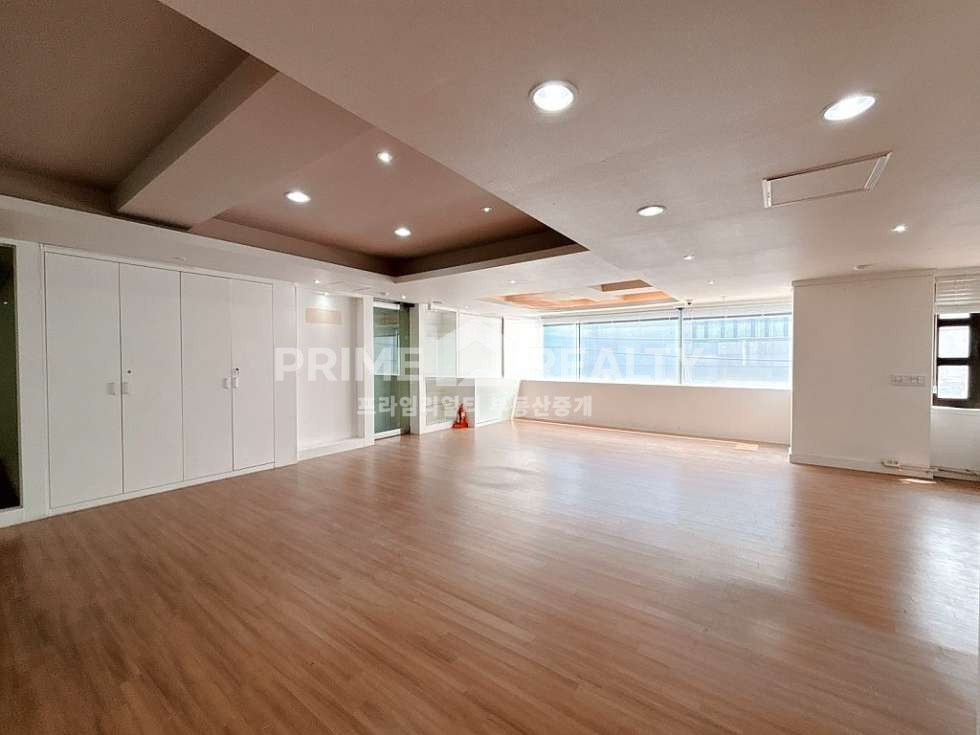 서울 강남구 신사동 신사동 사무실 임대 │ 전용 약54 │ 도산공원 인근 │ 무상 인테리어 + 룸 4개 구조│강남사무실임대 월세 매물번호 10355 사진 10