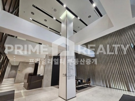 서울 강남구 역삼동 역삼동 프라임 오피스 임대 │ 역삼역 도보 5분 │ 대로변 + 신축 랜드마크 빌딩 │ 전용 191평│강남사무실임대 월세 매물번호 10337 사진 3