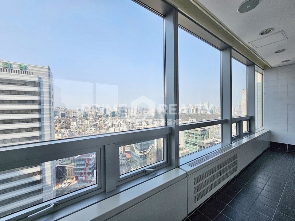 서울 강남구 역삼동 역삼동 사무실 임대 │ 선릉역 도보 5분 │ 대로변 시선 좋은 S급 인테리어 │ 전용 85평│강남사무실임대 월세 매물번호 10321 사진 3