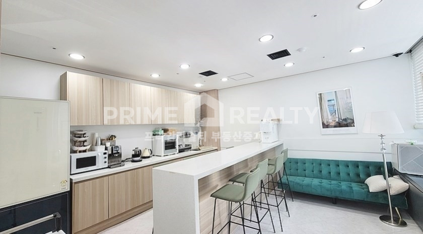 서울 강남구 역삼동 역삼동 사무실 임대 │ 신축급 인테리어 │ 전용 114평 │ 역세권 대형 오피스│강남사무실임대 월세 매물번호 10292 사진 4