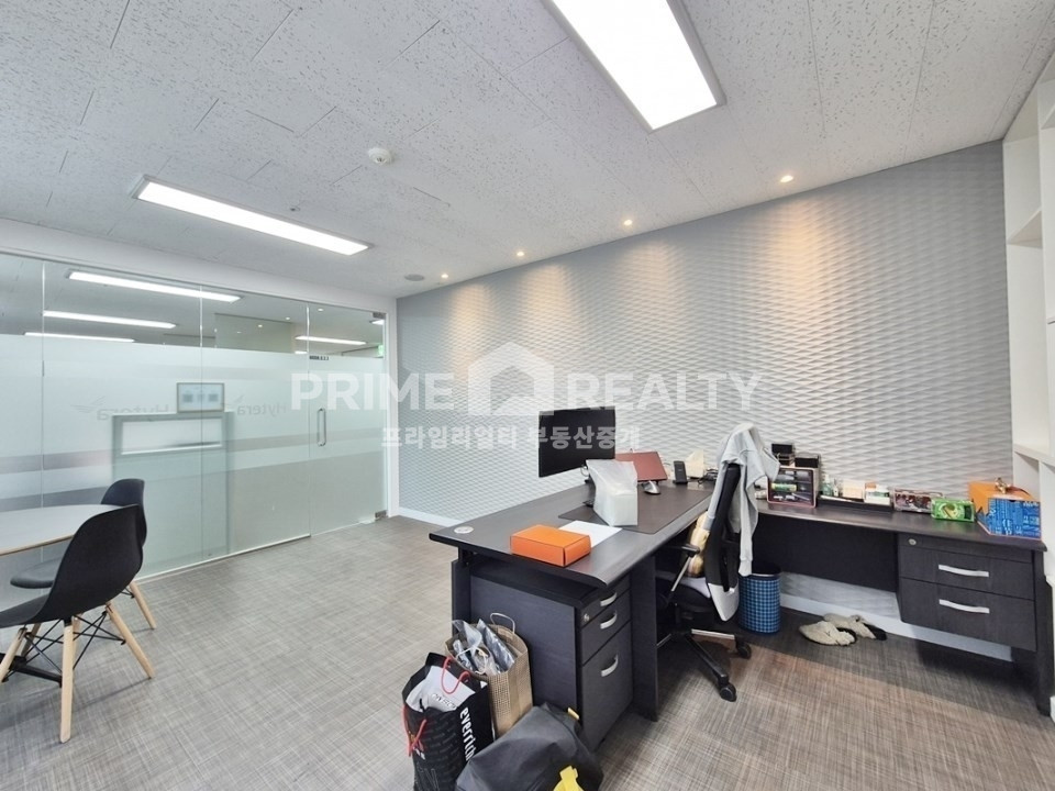 서울 강남구 역삼동 강남역 사무실 임대 │ 테헤란로 대로변 │ 전용 46평 │ ACE 인테리어│강남사무실임대 월세 매물번호 10290 사진 1