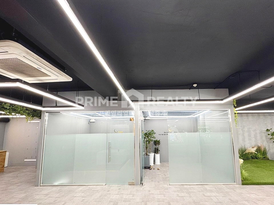 서울 강남구 신사동 신사동사무실임대 │ 을지병원사거리 │ 세련된 인테리어 사무실 임대 │ 전용 80평│강남사무실임대 월세 매물번호 10288 사진 2