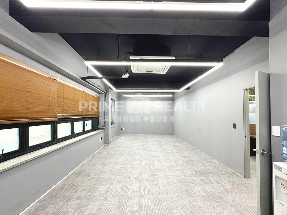 서울 강남구 신사동 신사동사무실임대 │ 을지병원사거리 │ 세련된 인테리어 사무실 임대 │ 전용 80평│강남사무실임대 월세 매물번호 10288 사진 4