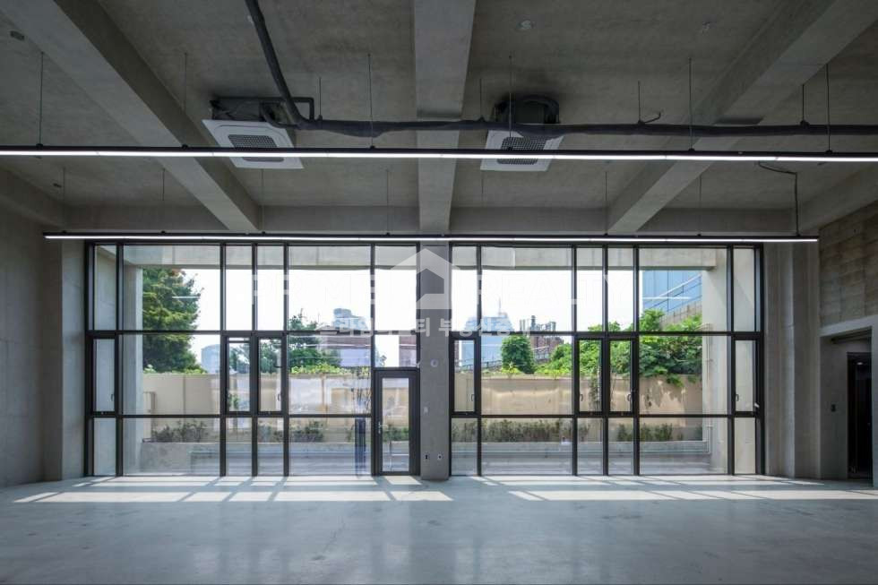 서울 강남구 역삼동 역삼동 사옥 임대 │ 언주역 도보 6분 │ 층고 신축 통임대 + AAA급 인테리어 │ 연면 257평│강남사옥임대│강남통임대│강남사무실임대 월세 매물번호 10269 사진 6