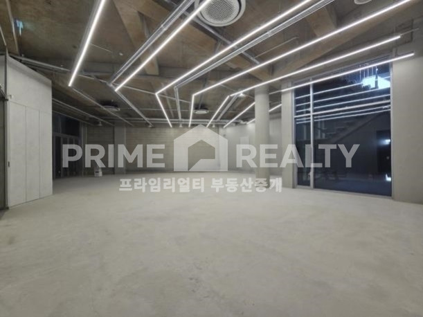 서울 강남구 역삼동 역삼동 사옥 임대 │ 언주역 도보 4분 │ 디자인 외관 + 층고 높은 개방감 │ 연면 262평│강남사옥임대│강남통임대│강남사무실임대 월세 매물번호 10266 사진 5