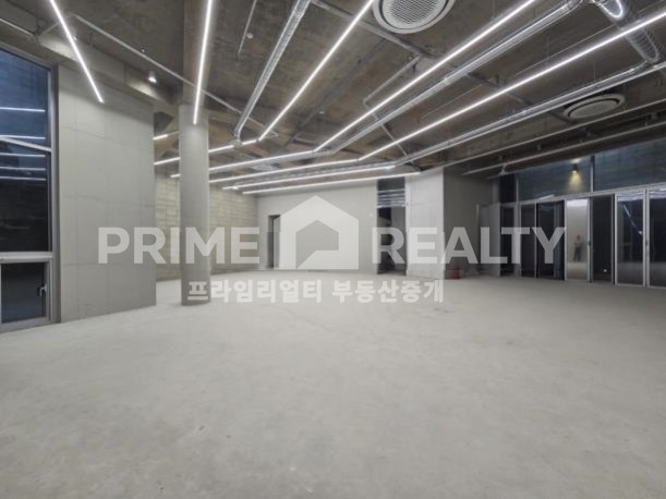 서울 강남구 역삼동 역삼동 사옥 임대 │ 언주역 도보 4분 │ 디자인 외관 + 층고 높은 개방감 │ 연면 262평│강남사옥임대│강남통임대│강남사무실임대 월세 매물번호 10266 사진 6