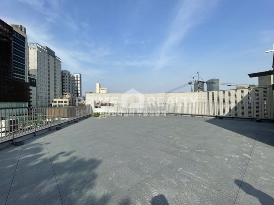 서울 강남구 역삼동 역삼동 사옥 임대 │ 언주역 도보 4분 │ 디자인 외관 + 층고 높은 개방감 │ 연면 262평│강남사옥임대│강남통임대│강남사무실임대 월세 매물번호 10266 사진 14