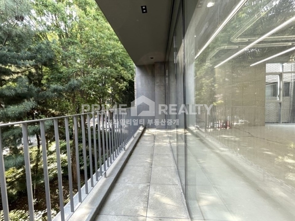 서울 강남구 역삼동 역삼동 사옥 임대 │ 언주역 도보 4분 │ 디자인 외관 + 층고 높은 개방감 │ 연면 262평│강남사옥임대│강남통임대│강남사무실임대 월세 매물번호 10266 사진 15