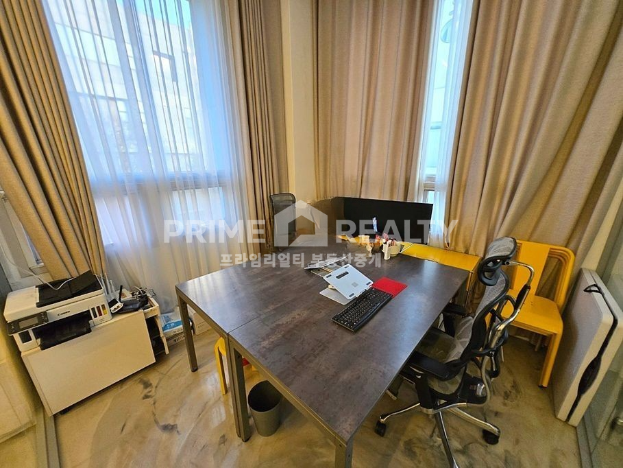 서울 강남구 신사동 1동 압구정 사무실 임대 │ 도산공원 인근 │ 전용 약 60평│강남사무실임대 월세 매물번호 10256 사진 4