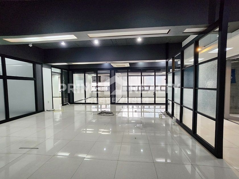 서울 강남구 논현동 학동역 사무실 임대 │ 초역세권 │ 64평 단독층│강남사무실임대 월세 매물번호 10253 사진 3