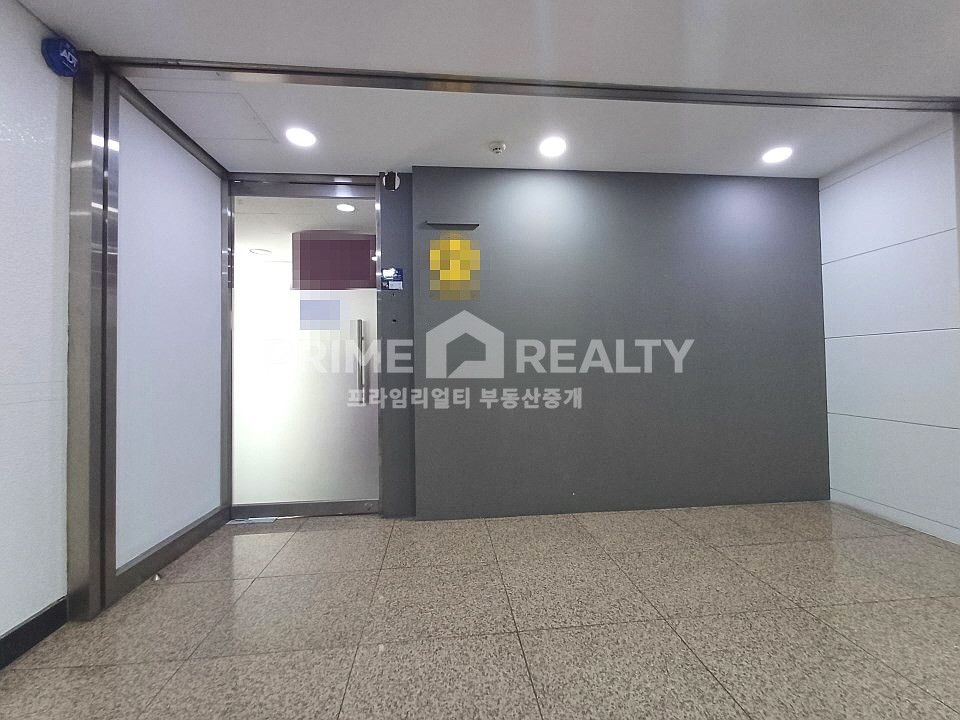 서울 강남구 논현동 학동역 사무실 임대 │ 대로변 │ 넓은 홀+4룸 │ 전용 약 60평│강남사무실임대 월세 매물번호 10228 사진 8