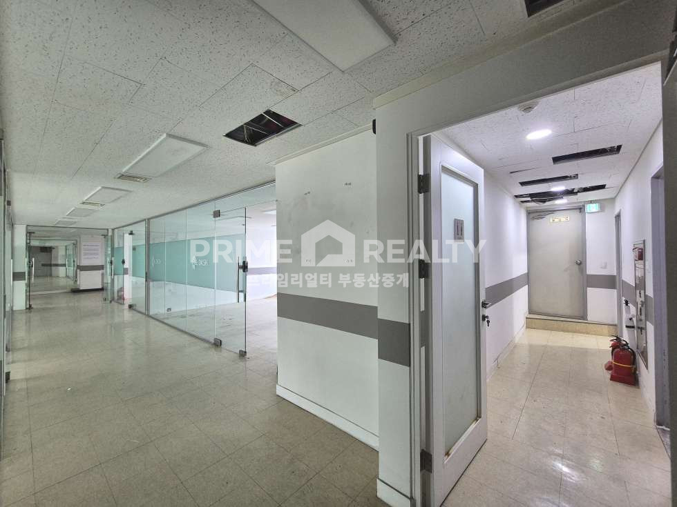 서울 강남구 역삼동 역삼동 사무실 임대│도곡로 대로변 사무실│인테리어 완비│전용 60평│강남사무실임대 월세 매물번호 10698 사진 2