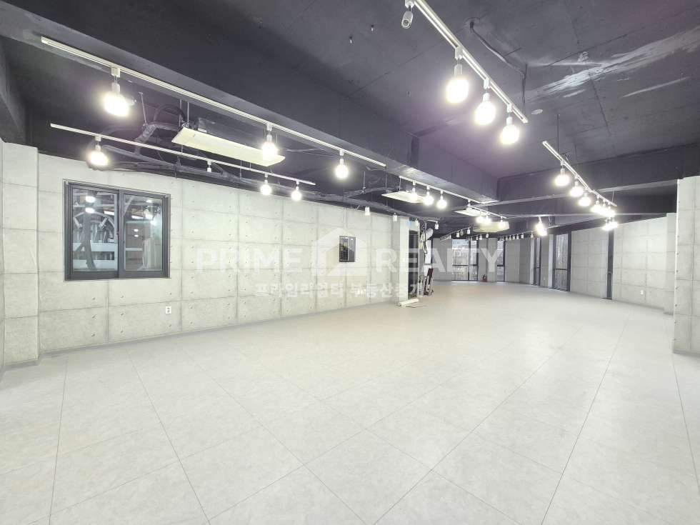 서울 강남구 역삼동 역삼동 사무실 임대 │넓은 테라스│S급 인테리어│3층 단독│강남사무실임대 월세 매물번호 10722 사진 4