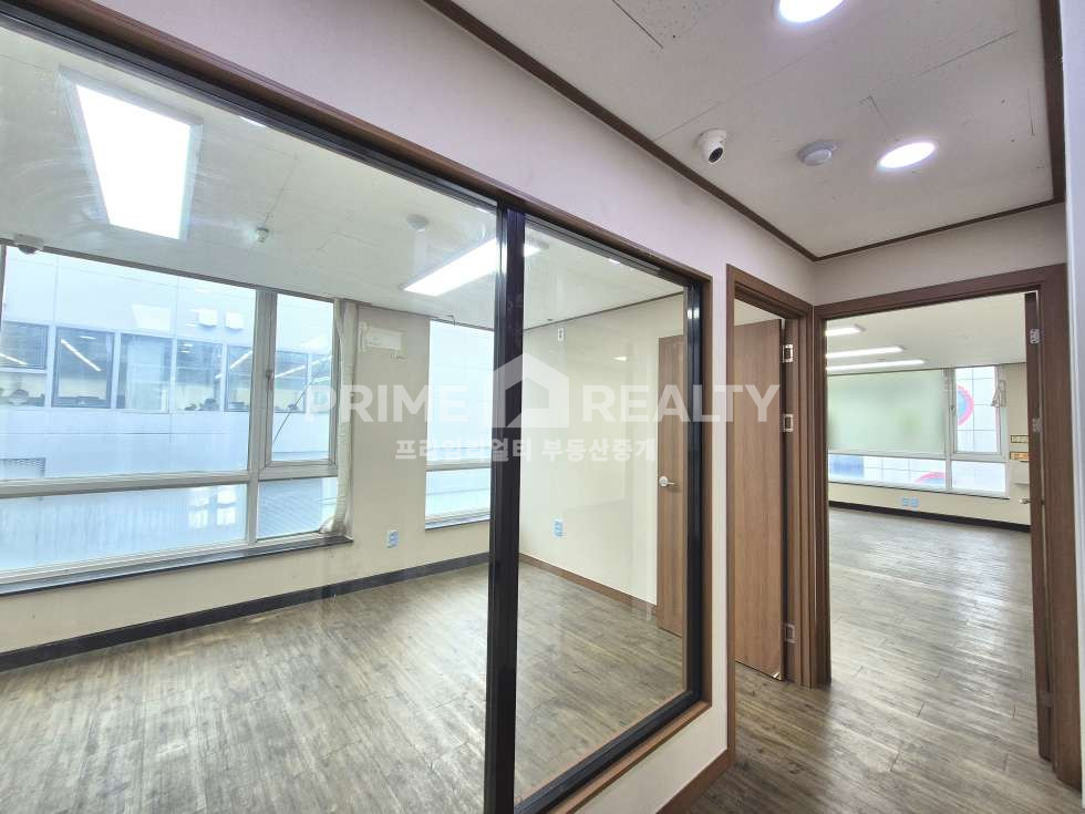 서울 강남구 역삼동 역삼동 사무실 임대│강남역·뱅뱅사거리 인근│6룸 인테리어 구조│전용 약 50평│강남사무실임대 월세 매물번호 10707 사진 1