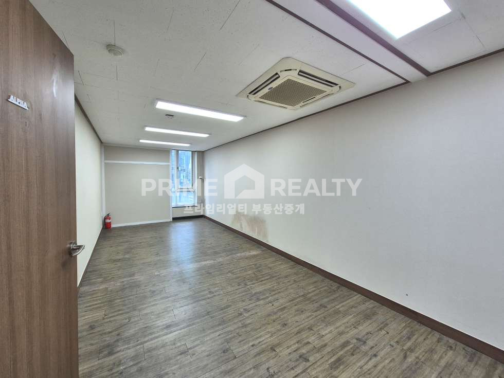 서울 강남구 역삼동 역삼동 사무실 임대│강남역·뱅뱅사거리 인근│6룸 인테리어 구조│전용 약 50평│강남사무실임대 월세 매물번호 10707 사진 4