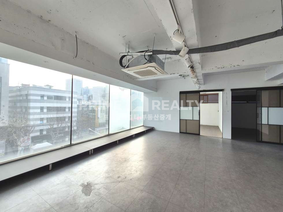 서울 강남구 역삼동 역삼동 사무실 임대│룸3 인테리어│층 단독│전용 54평│강남사무실임대 월세 매물번호 10709 사진 1