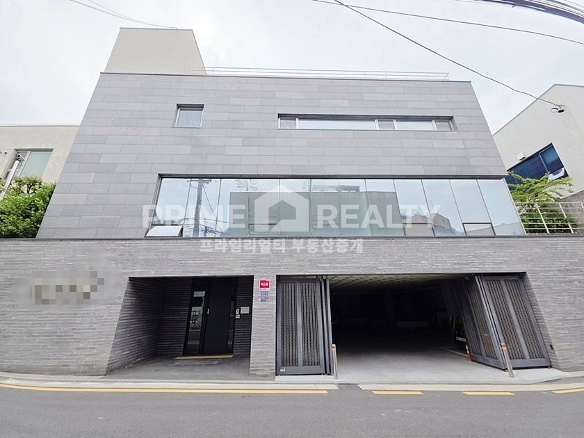 서울 강남구 역삼동 주건축물제1동 언주역 사옥 임대 │ 초역세권 통임대 │ 전용 902㎡ │ 고급 인테리어 완비│강남사옥임대│강남통임대│강남사무실임대 월세 매물번호 10263 사진 1