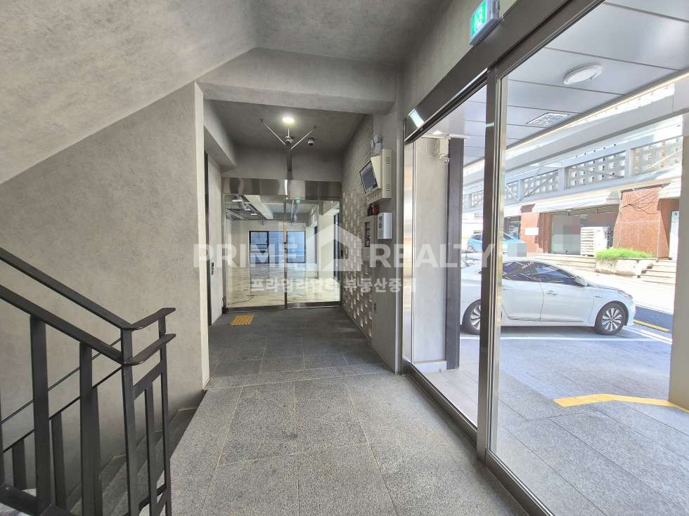 서울 강남구 역삼동 양재역 사무실 임대 │ 차로 4분 │ 고급 인테리어 │ 전용 54평│강남사무실임대│역삼동사무실임대 월세 매물번호 10461 사진 8