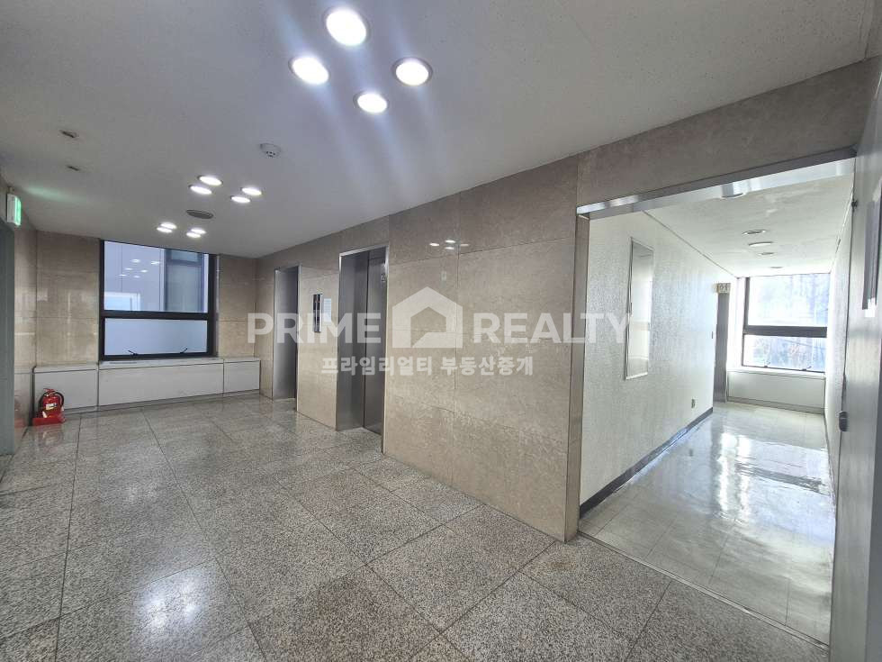 서울 강남구 도곡동 도곡동 대형 사무실 임대│대로변│단독층│전용 약 141평│강남사무실임대│강남대형사무실임대 월세 매물번호 10765 사진 12