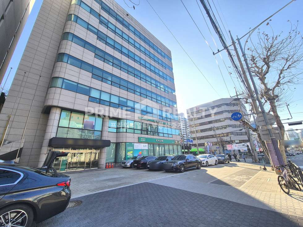 서울 강남구 도곡동 도곡동 대형 사무실 임대│대로변│단독층│전용 약 141평│강남사무실임대│강남대형사무실임대 월세 매물번호 10765 사진 17