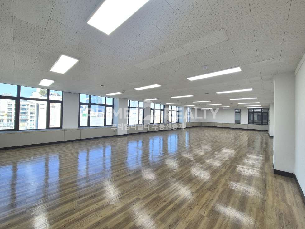 서울 강남구 도곡동 도곡동 사무실 임대│뱅뱅사거리 대로변│실사용 약 50평│강남사무실임대 월세 매물번호 10762 사진 1
