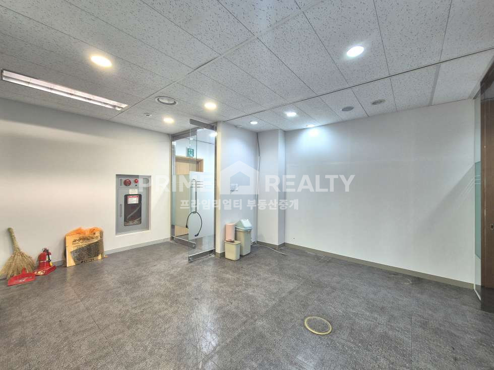 서울 강남구 역삼동 역삼동 대형 사무실 임대│강남 핵심 입지│주차 우수│전용 약 100평│강남사무실임대│강남사옥임대 월세 매물번호 10781 사진 4