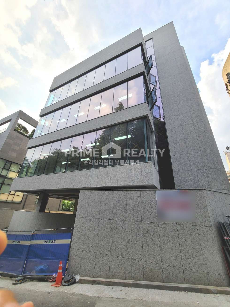 서울 강남구 논현동 논현동 사옥 임대│ 학동공원 앞│신축│연면적 약 355평│강남사옥임대│강남통임대│강남사무실임대│강남대형사무실임대 월세 매물번호 10802 사진 1