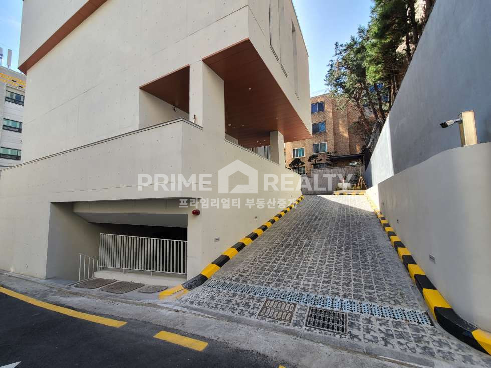 서울 강남구 논현동 논현역 통임대│연면적 453평│논현역 도보 5분│2023년 신축│사거리 코너 │강남사무실임대│강남사옥임대│강남통임대 월세 매물번호 10807 사진 6