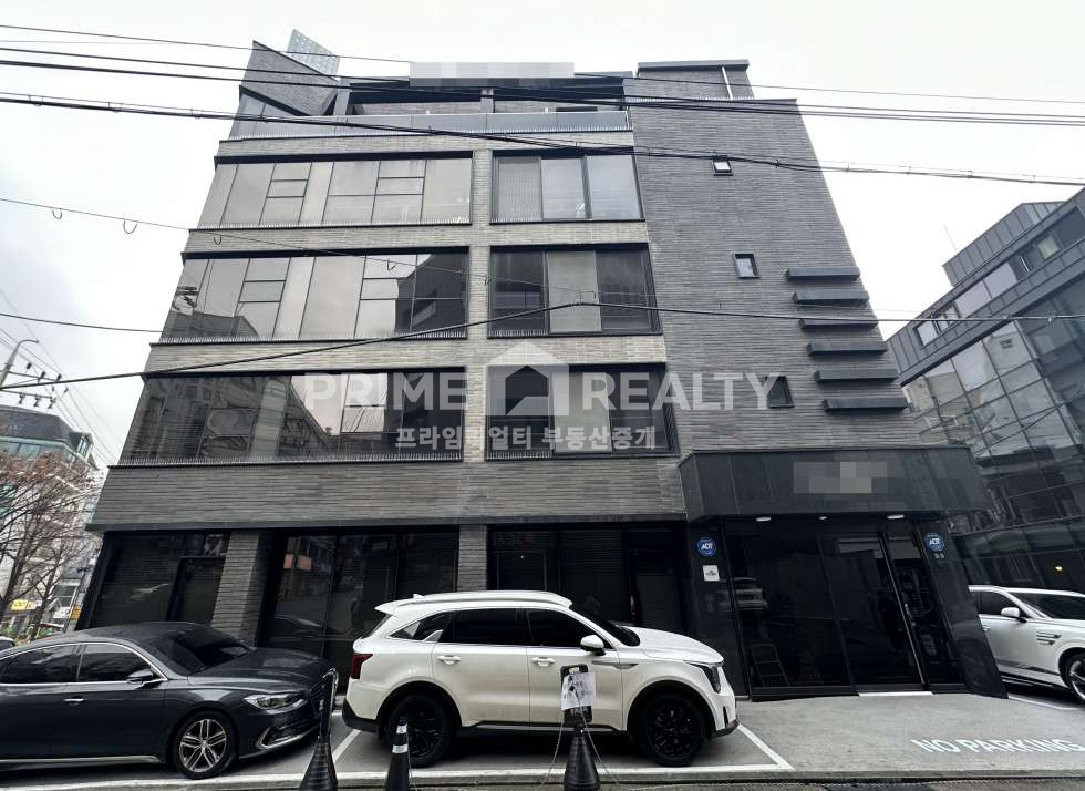 서울 서초구 잠원동 잠원동 사옥 임대│신사역 도보 6분│리모델링 완료│연면적 225평│강남통임대│강남사옥임대│강남사무실임대 월세 매물번호 10434 사진 1