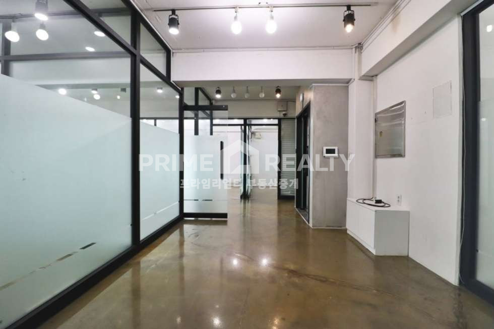서울 강남구 논현동 논현동 사무실 임대│강남구청역 도보 3분│면적 43│룸5│강남사무실임대 월세 매물번호 10816 사진 3