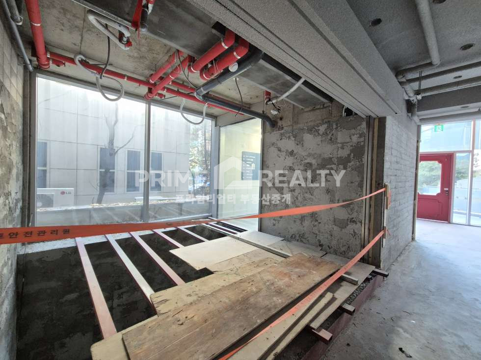 서울 강남구 역삼동 역삼동 상가 임대 │ 신논현역 도보권 │ 1층·지하 연층 구성 │ 전용 85평│강남상가│강남사무실임대 월세 매물번호 10638 사진 6